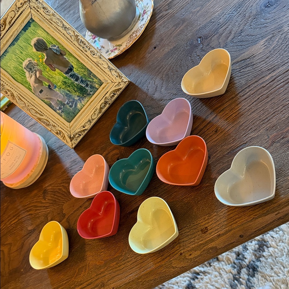 Colorful Mini Heart-Shaped Bowls 💜 Set of 10 - Picture 2 of 11